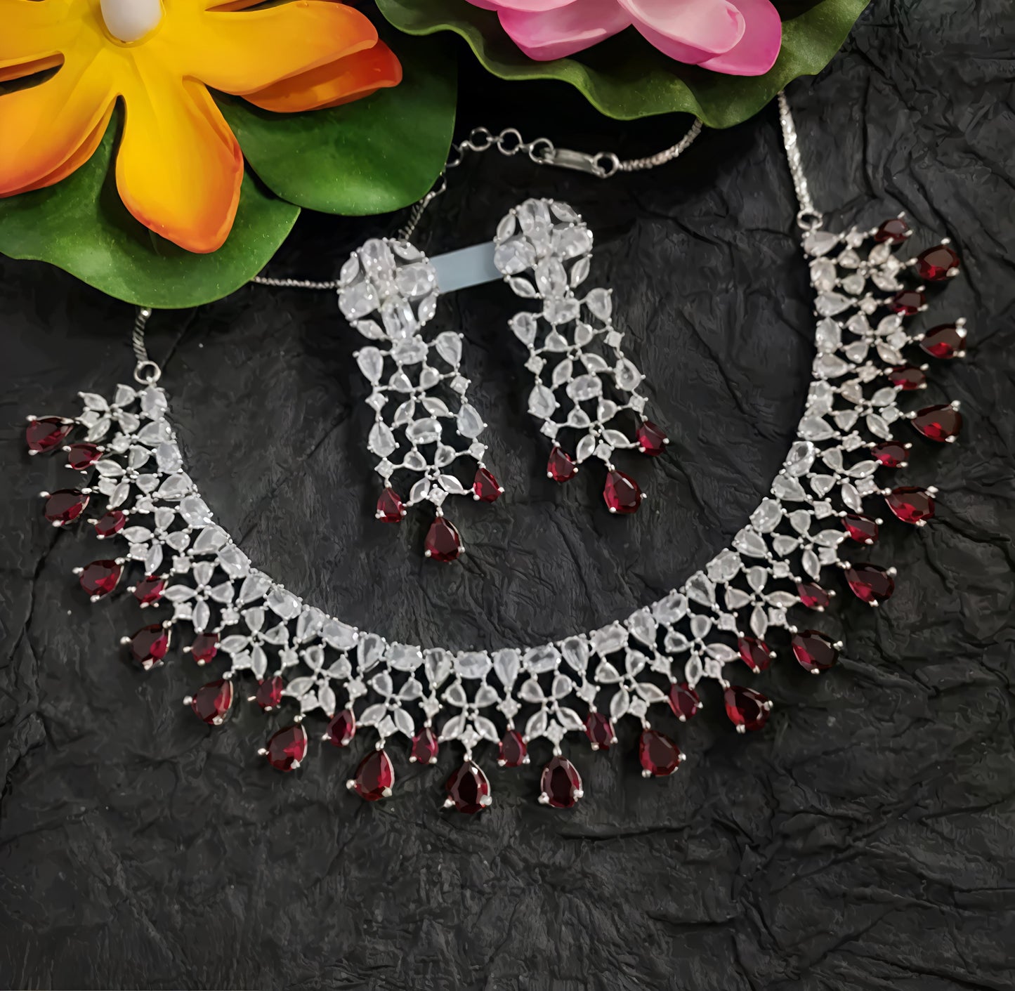 Stunning green ad necklace set (⭐⭐⭐⭐⭐)