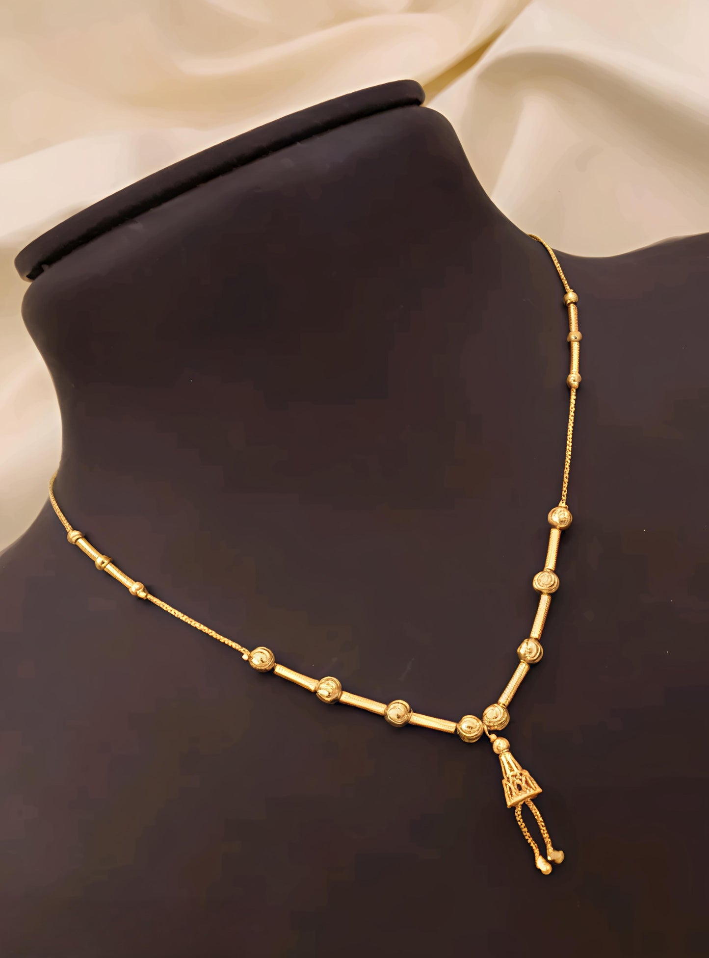 Stunning mangalsutra (⭐⭐⭐⭐⭐)