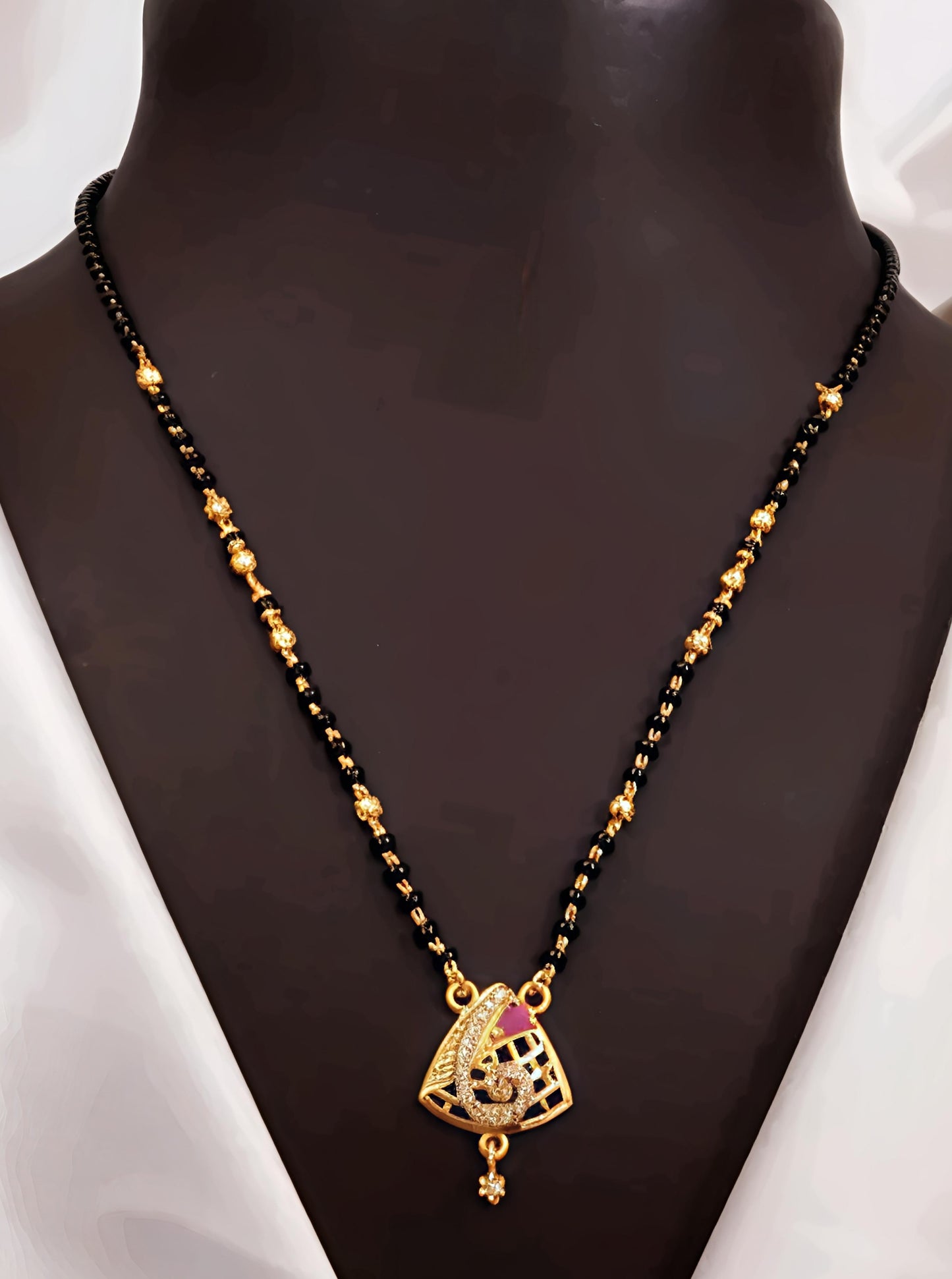 Beautiful mangalsutra (⭐⭐⭐⭐⭐)