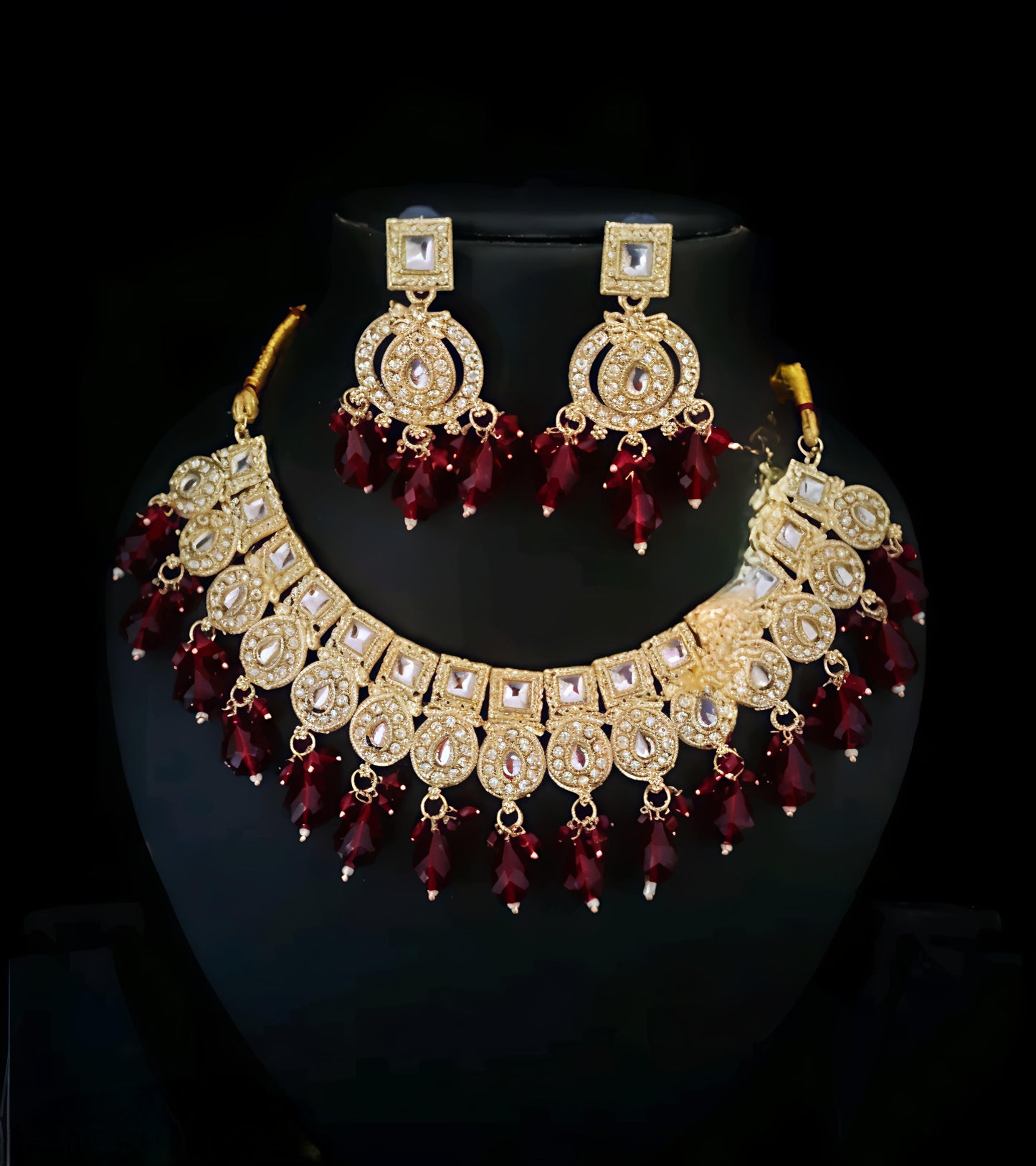 Beautiful kundan necklace set (⭐⭐⭐⭐⭐)