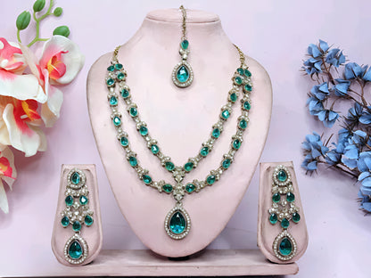 Beautiful ad necklace set (⭐⭐⭐⭐⭐)