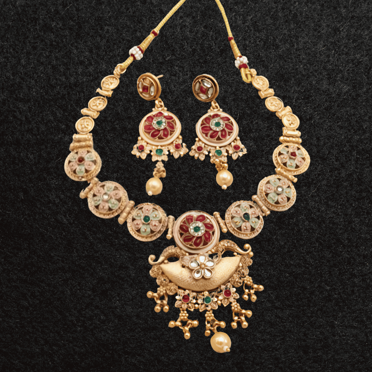 Kundan necklace set (⭐⭐⭐⭐⭐)