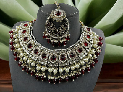 Beautiful necklacen set (⭐⭐⭐⭐⭐)