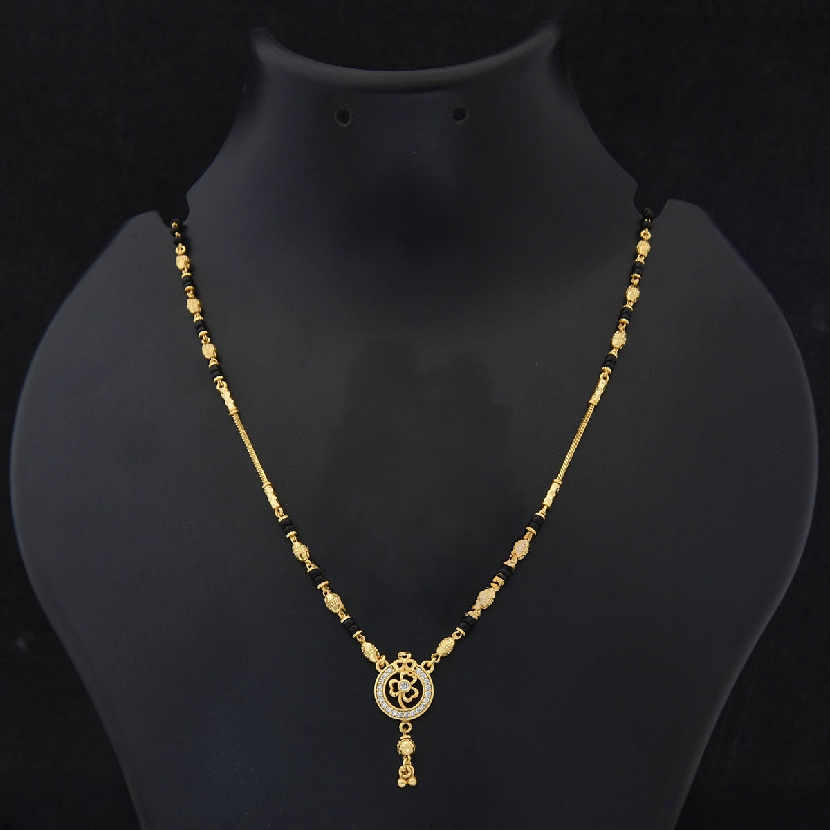 Stunning pendant mangalsutra (⭐⭐⭐⭐⭐)