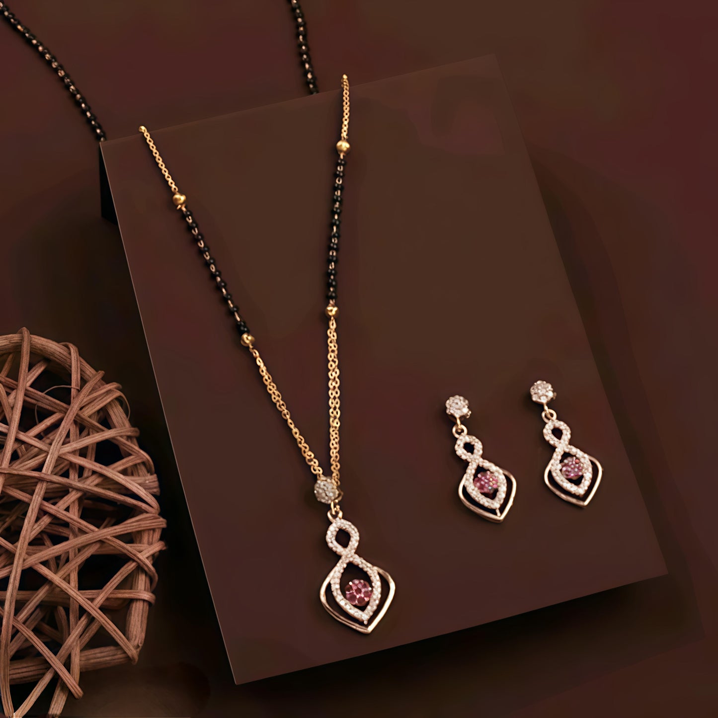 Stunning mangalsutra (⭐⭐⭐⭐⭐)